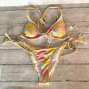 NWOT SHEIN Woman’s Floral String Bikini Size Medium